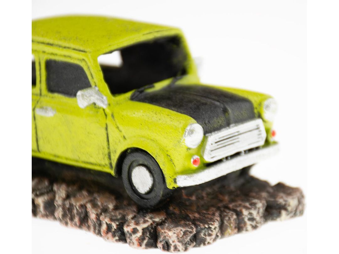 classic car British 12x6,5x5,5cm green