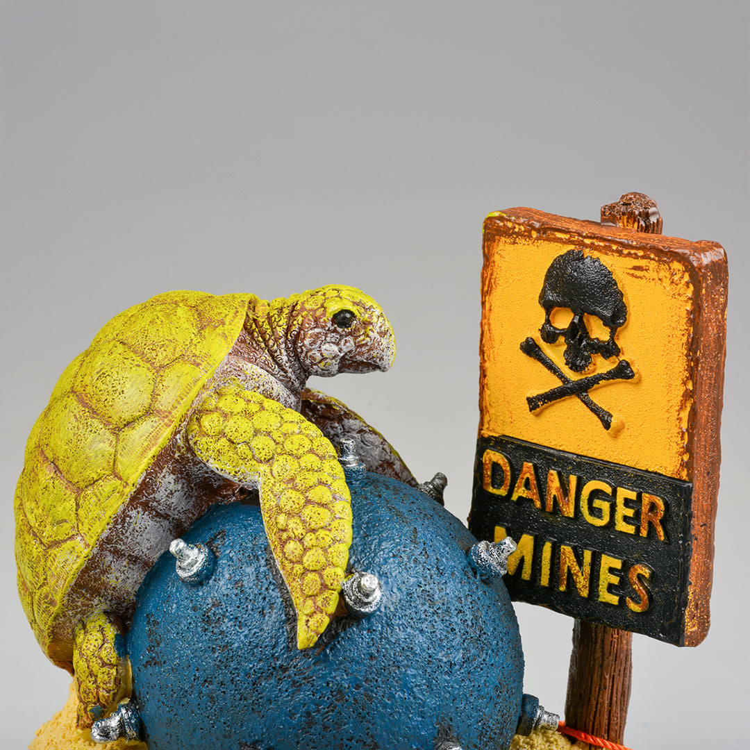 Danger mines 12x8,5x10,5cm Multicolour