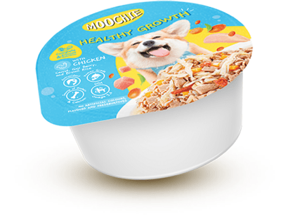 A 85g cup of Moochie Casserole with Chicken, showcasing a healthy meal option for pets, featuring tender chicken pieces and colorful vegetables in a savory sauce.