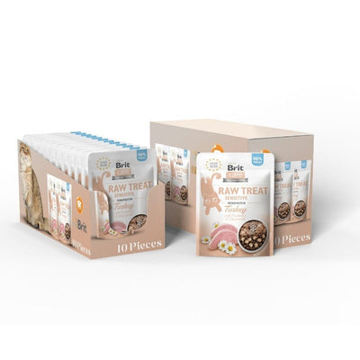 Freeze-dried raw turkey treats for cats, made with 96% turkey and enriched with chamomile and yeast. High in protein and healthy fats, these treats are great for your cat's diet. Serve easily and remember to provide fresh water
