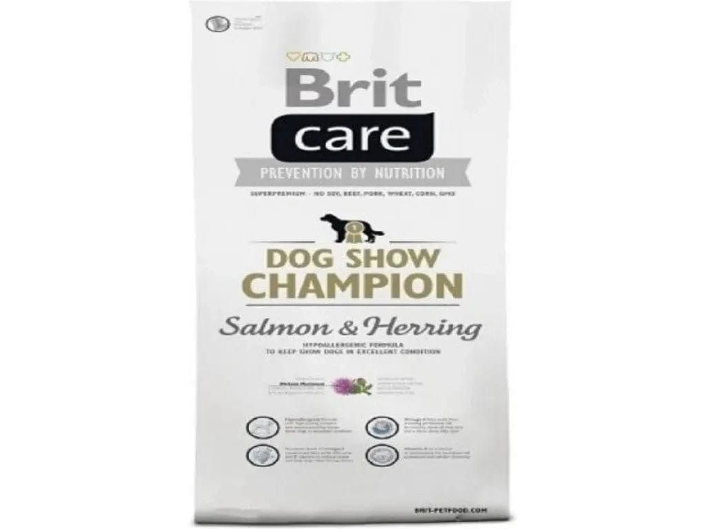 OceanFeast Salmon & Herring Dog Food in a 3kg bag, featuring high-quality protein from 35% dried salmon and 10% dried herring. This dry kibble promotes healthy skin and a shiny coat while offering essential vitamins and minerals for overall well-being