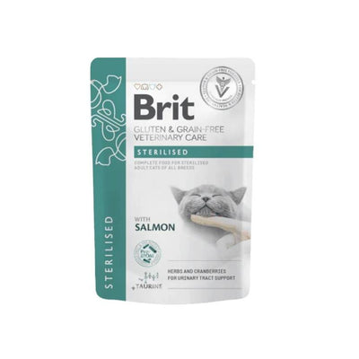 Brit Veterinary Grain-Free Diet for neutered cats with salmon fillets in juice. Supports weight control, urinary health, and joint care with easily digestible salmon protein and anti-inflammatory ingredients for overall well-being