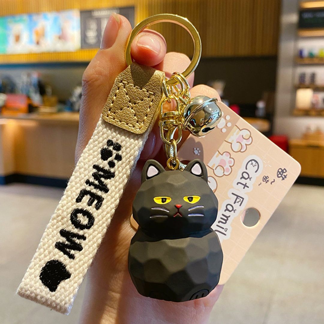 Wooden Carving Miao Miao Cat Family Keychain Gray 4.7×3.4cm