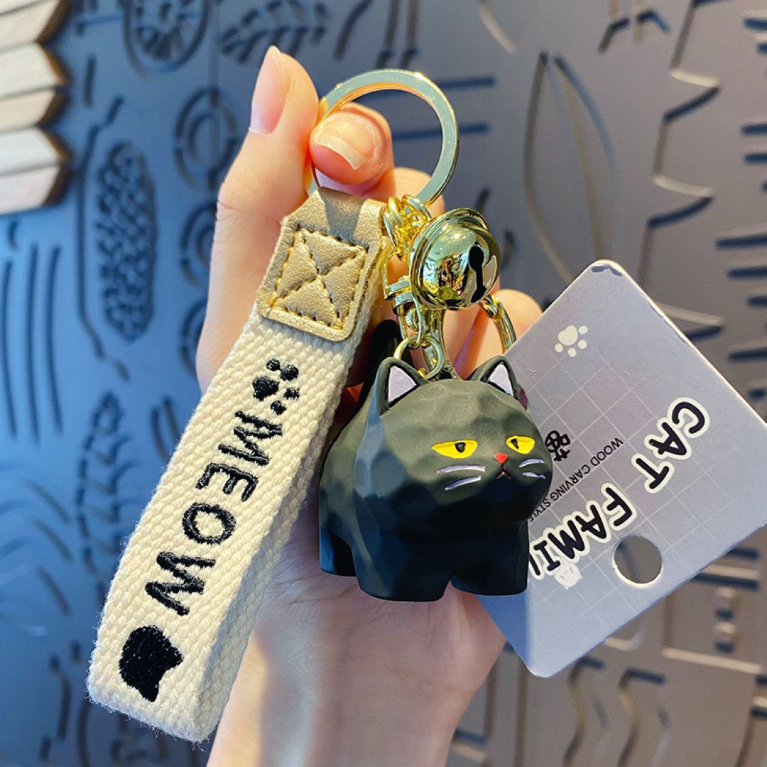 Wooden Carving Miao Cat Family Keychain 4.5×3.1cm