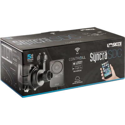 Sicce Syncra SDC pump packaging with pump illustration and smartphone display.