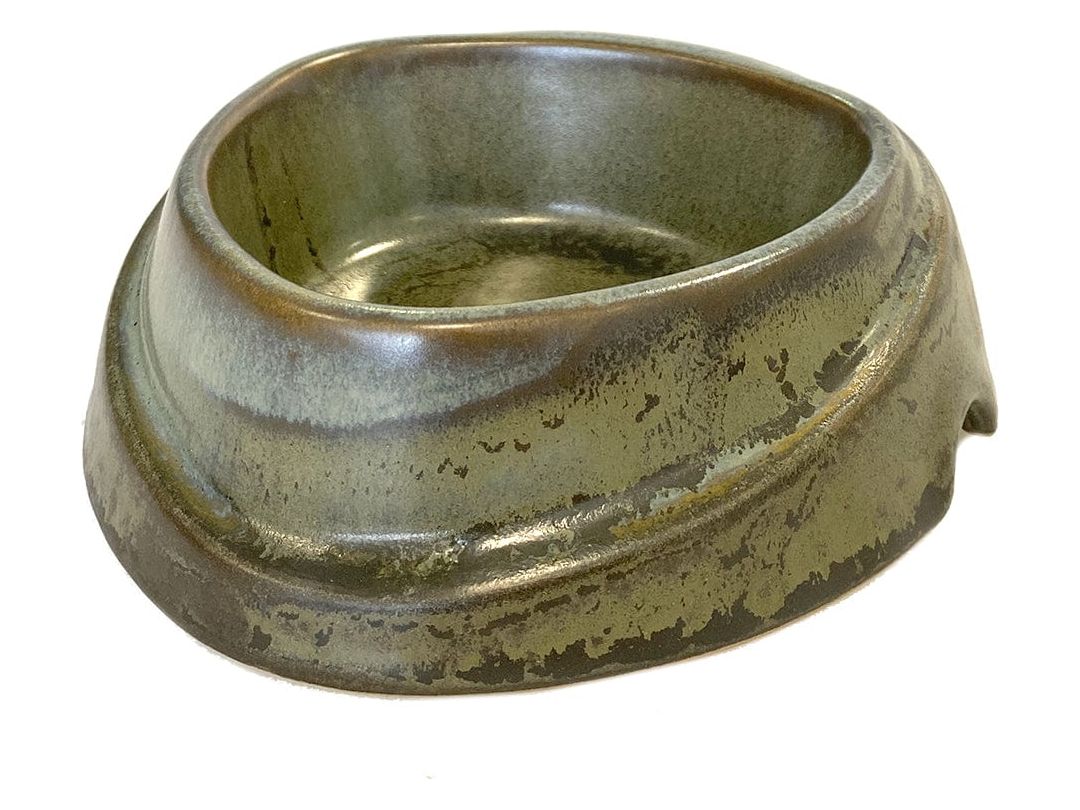 Nice and sturdy ceramic feeding bowl