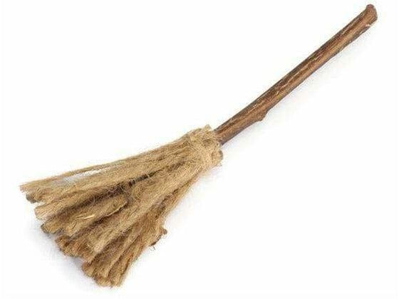 MATATABI stick with jute broom