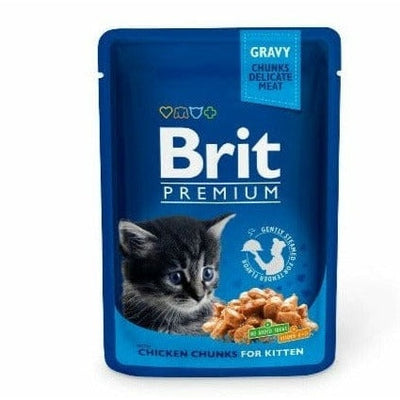 Brit Premium Cat Pouches with chicken chunks for kittens. This wet food contains 80% meat, ensuring a nutritious meal without colorants or preservatives. Ideal for your kitten's daily diet