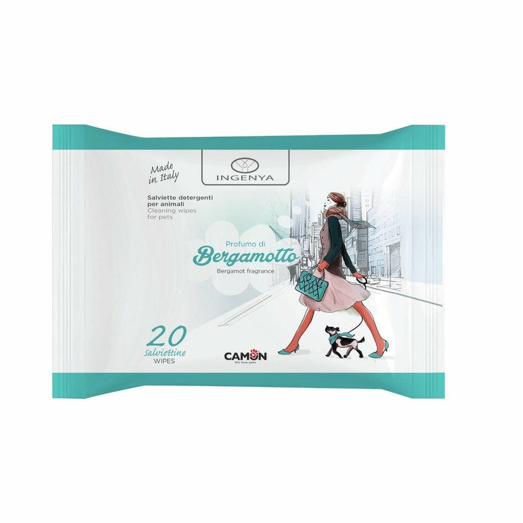 Ingenya Wipes in bergamot scent, ideal for gently cleaning your pet's fur, face, ears, and paws. Made with a natural, alcohol-free formula, each pack contains 20 wipes (17x20 cm), made in Italy