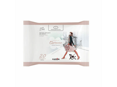Ingenya Wipes in cypress fragrance are alcohol-free and paraben-free, designed for cleaning pets. Each pack contains 20 gentle wipes (17x20 cm), perfect for fur, paws, muzzle, and ears. Made in Italy, they help keep your pet clean and smelling fresh