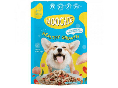 Moochie Casserole with Chicken in a 85g pouch, showcasing a nutritious meal option for healthy growth