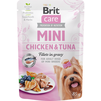 Small and mini breed dogs enjoy our 85g super premium meat fillets in gravy, made with 45% meat and wholesome ingredients like rosemary, turmeric, citrus, and blueberries. No artificial flavors or preservatives
